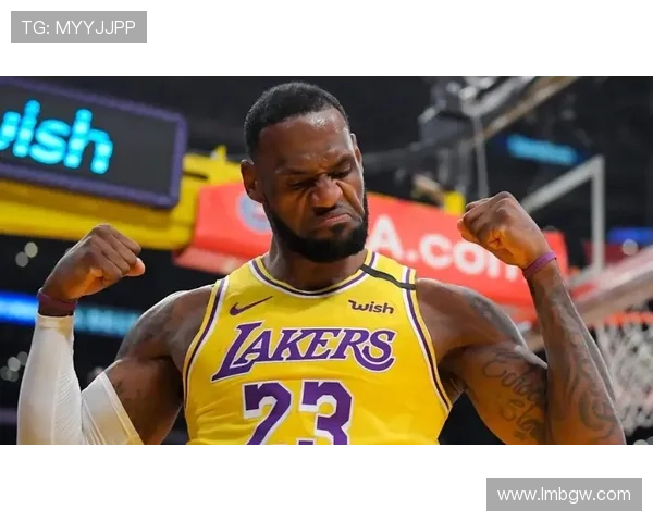 詹姆斯最新表现解读比赛关键因素揭示胜负走向与未来发展方向