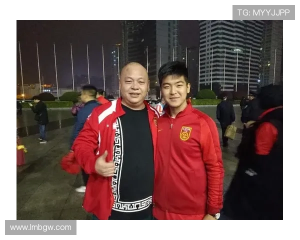 斗球引领体育赛事互动新体验打造球迷观赛交流与数据分析一站式平台